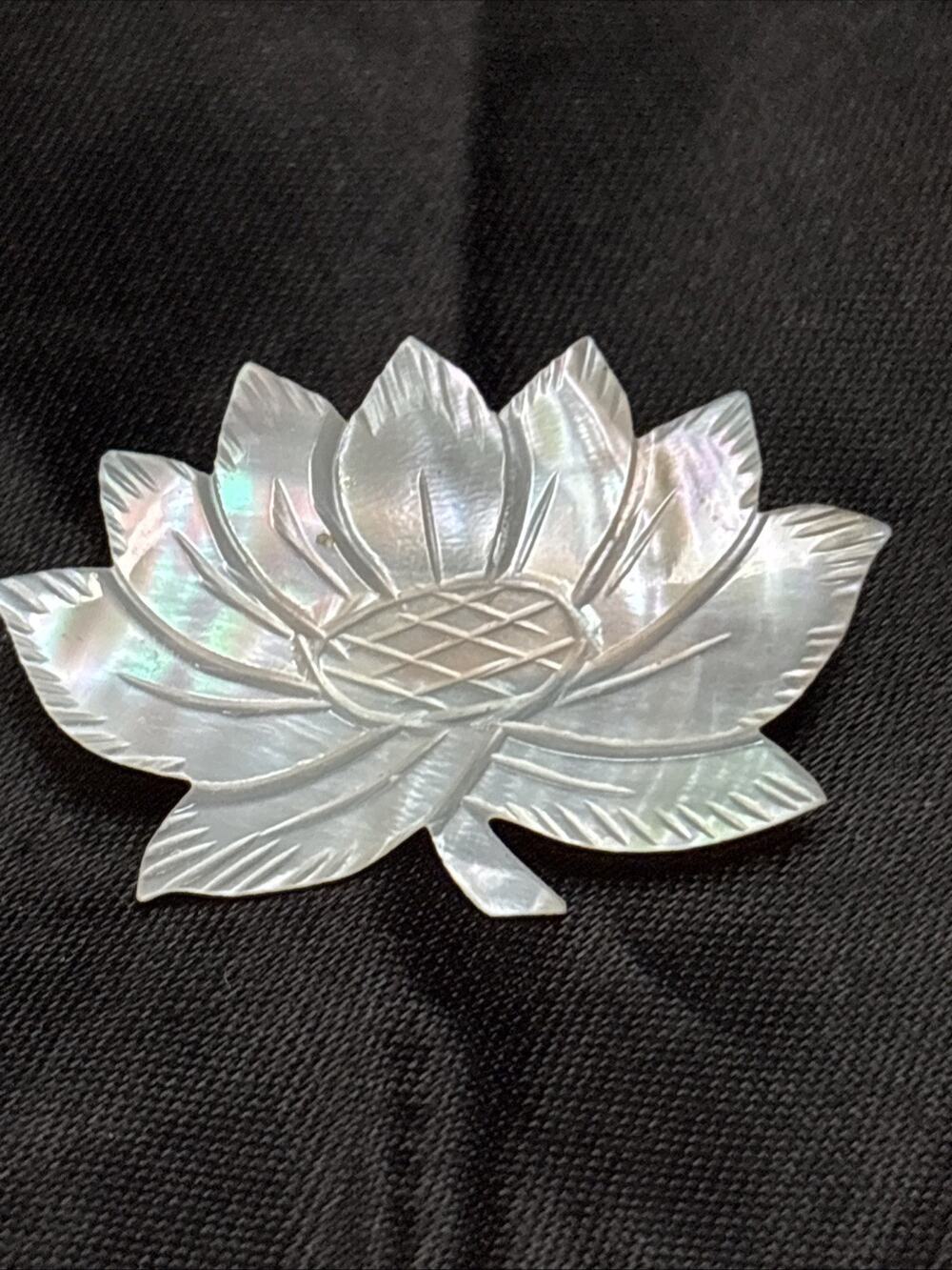 Vintage Lotus Flower Carved Mother of Pearl (MOP) Shell Flower Brooch Pin 1 1/4”